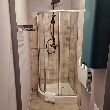 Toskania No.4 Jacuzzi & Sauna דירה *